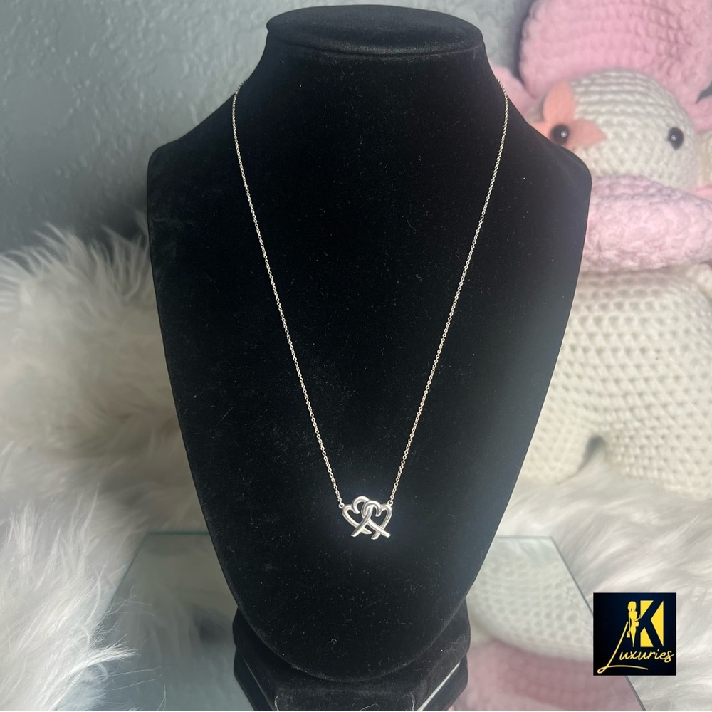 ❌SOLD❌Tiffany & Co. Interlocking Loving Heart Pendant Necklace in Silver